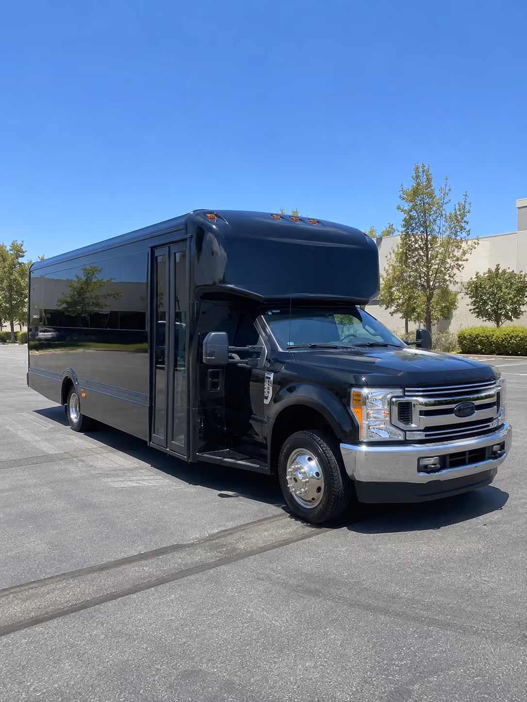 airport transfer buses for torrance wedding guests flying into lax