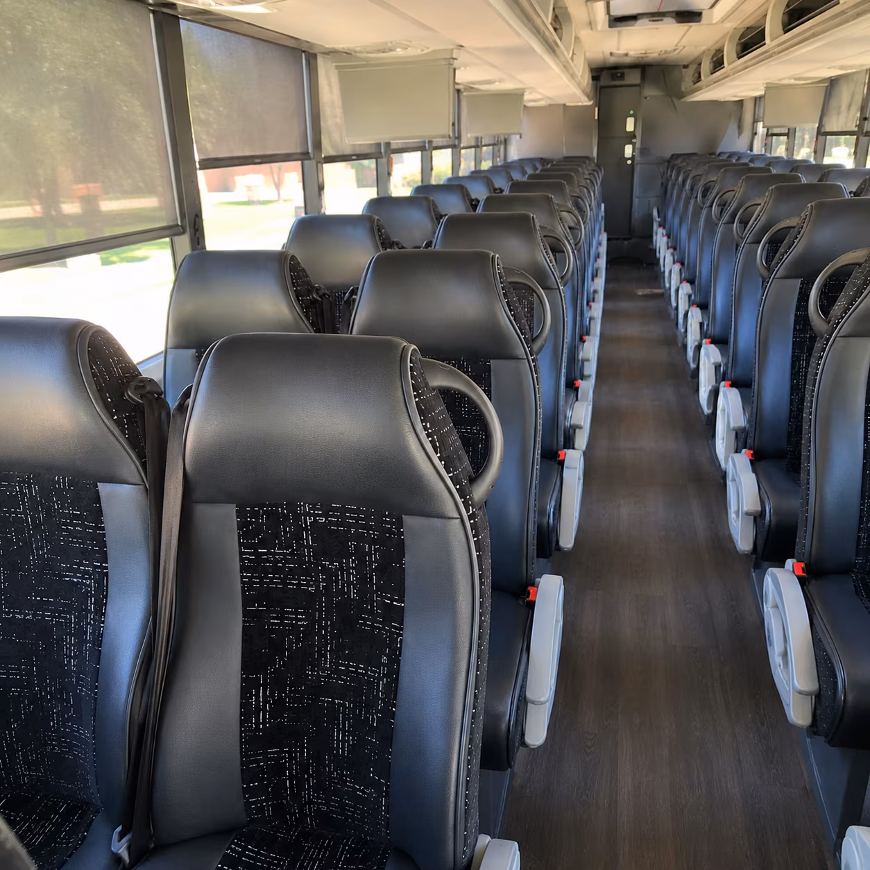 book group transportation for your next airport transfer 1