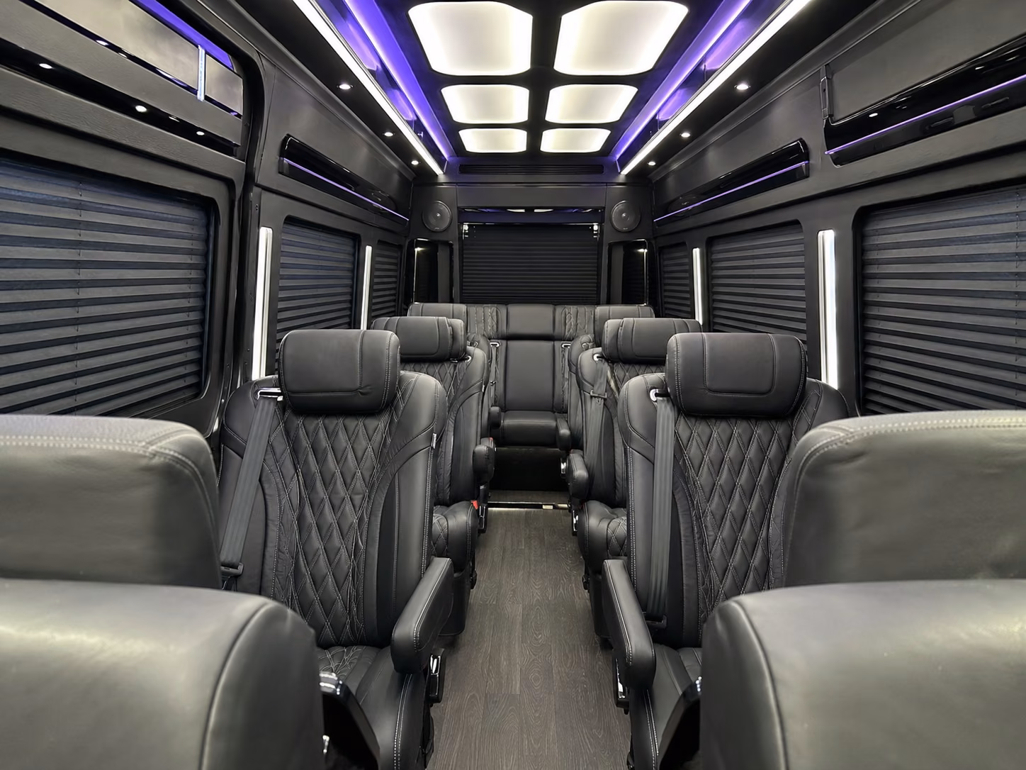 book group transportation for your next airport transfer 4