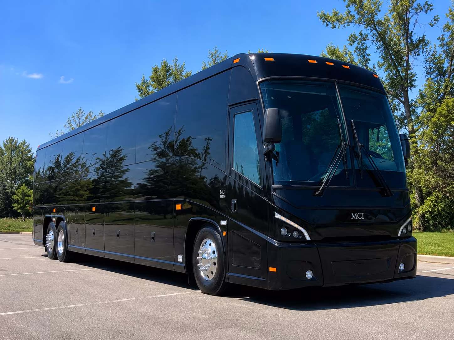 charter bus rentals for torrance bachelor groups heading to hollywood downtown la