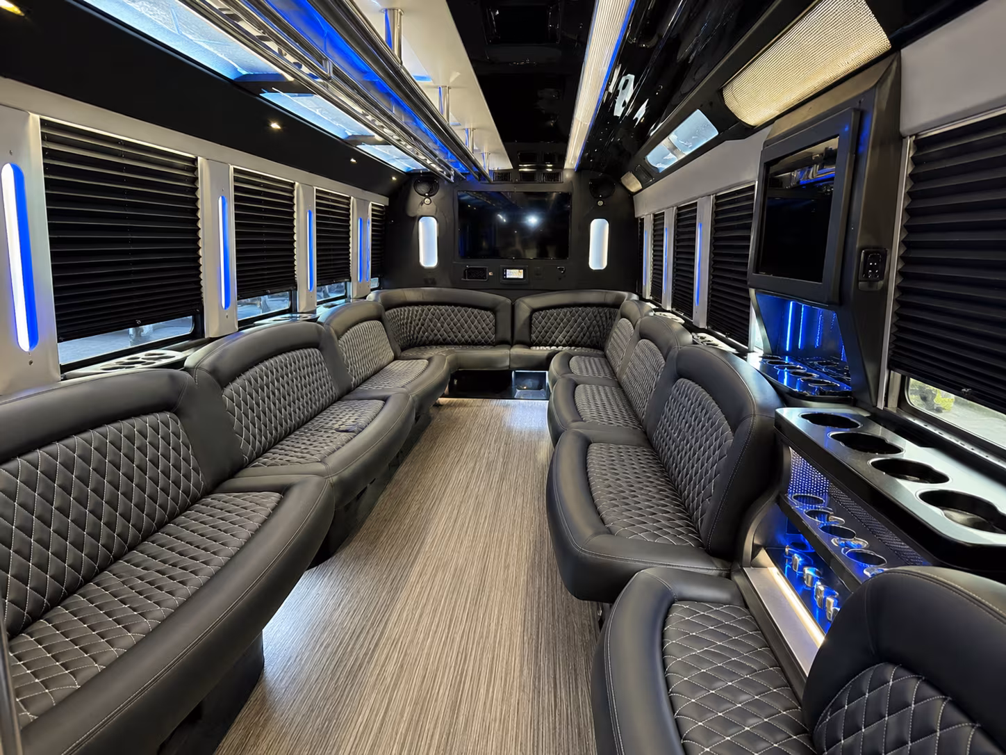 corporate event and company party bus rentals in torrance