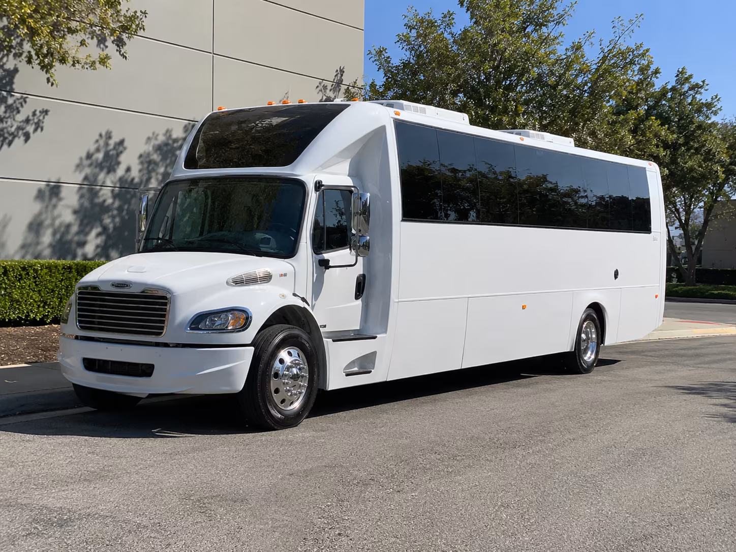 party buses for torrance bachelorette and bachelor weekends