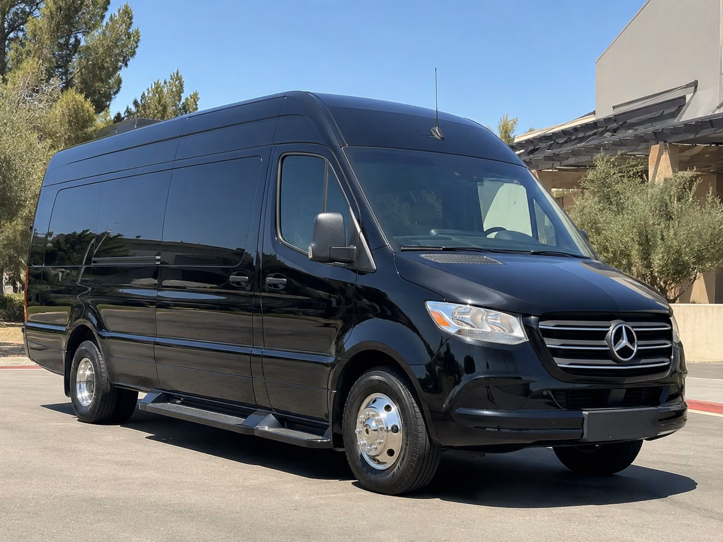 sprinter vans and minibuses for executive convention transfers in torrance