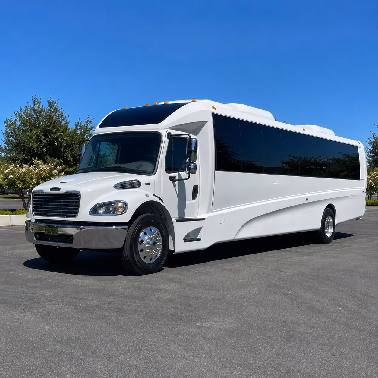 torrance 25 passenger minibus